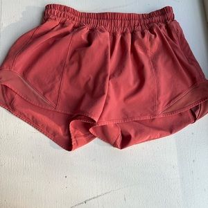Lululemon Hotty Hot shorts 4” peach color